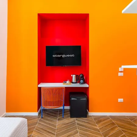 Starguest Duomo בית הארחה נאפולי