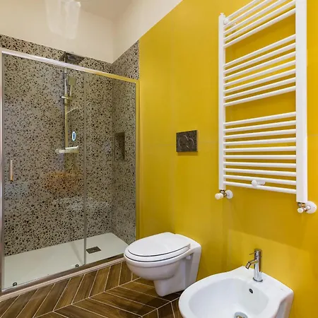 Starguest Duomo בית הארחה 3*