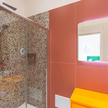 Starguest Duomo בית הארחה נאפולי