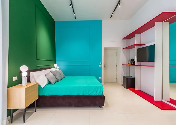 Starguest Duomo Neapel